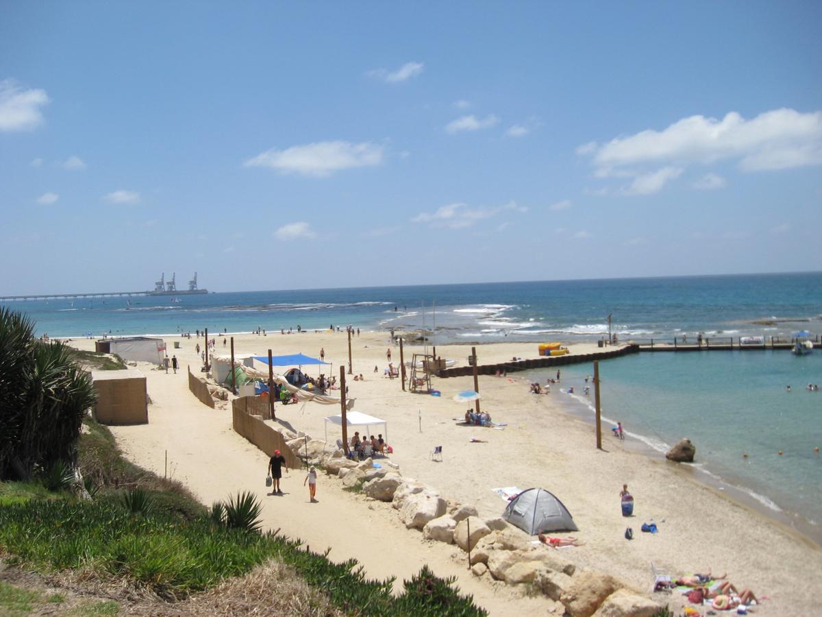 Sea View Suites - דירות נופש עם מקלט Caesarea Exterior photo